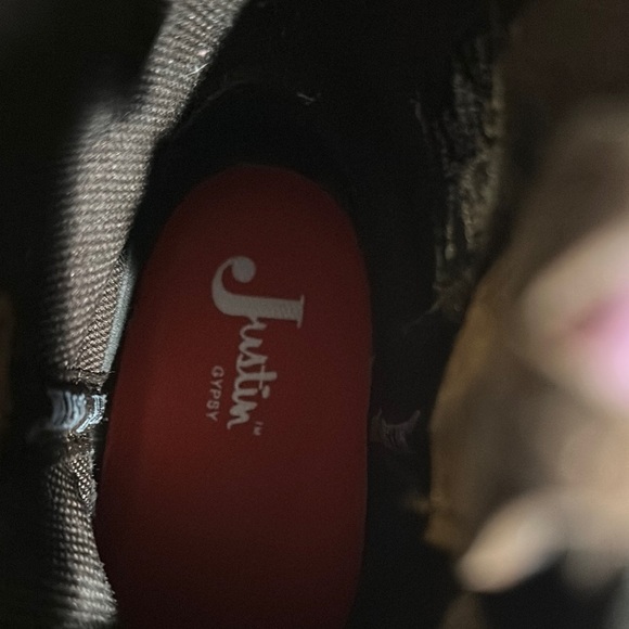 NWB Justin Boots Pink and Brown Heeled Boots with Embroidered Design - Picture 7 of 10